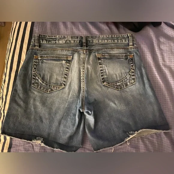 LOFT Blue Jean Shorts - Picture 2 of 3